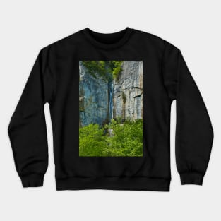 Vanturatoarea waterfall Crewneck Sweatshirt